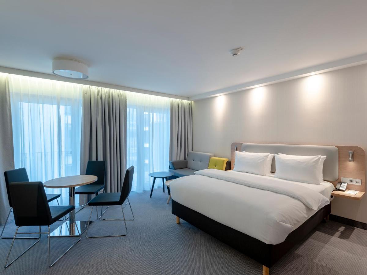 Holiday Inn Express - Offenbach By Ihg מראה חיצוני תמונה