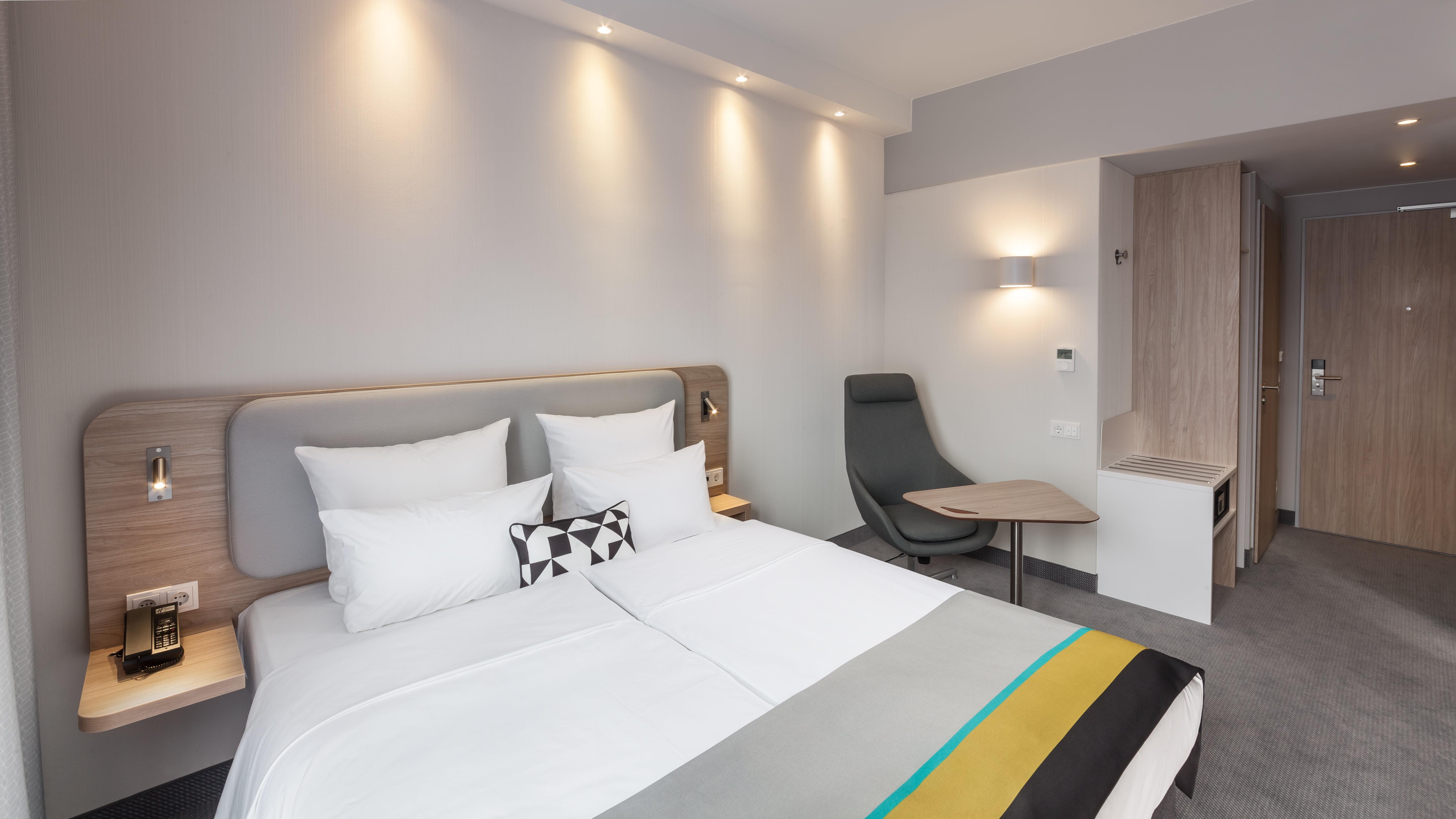 Holiday Inn Express - Offenbach By Ihg מראה חיצוני תמונה