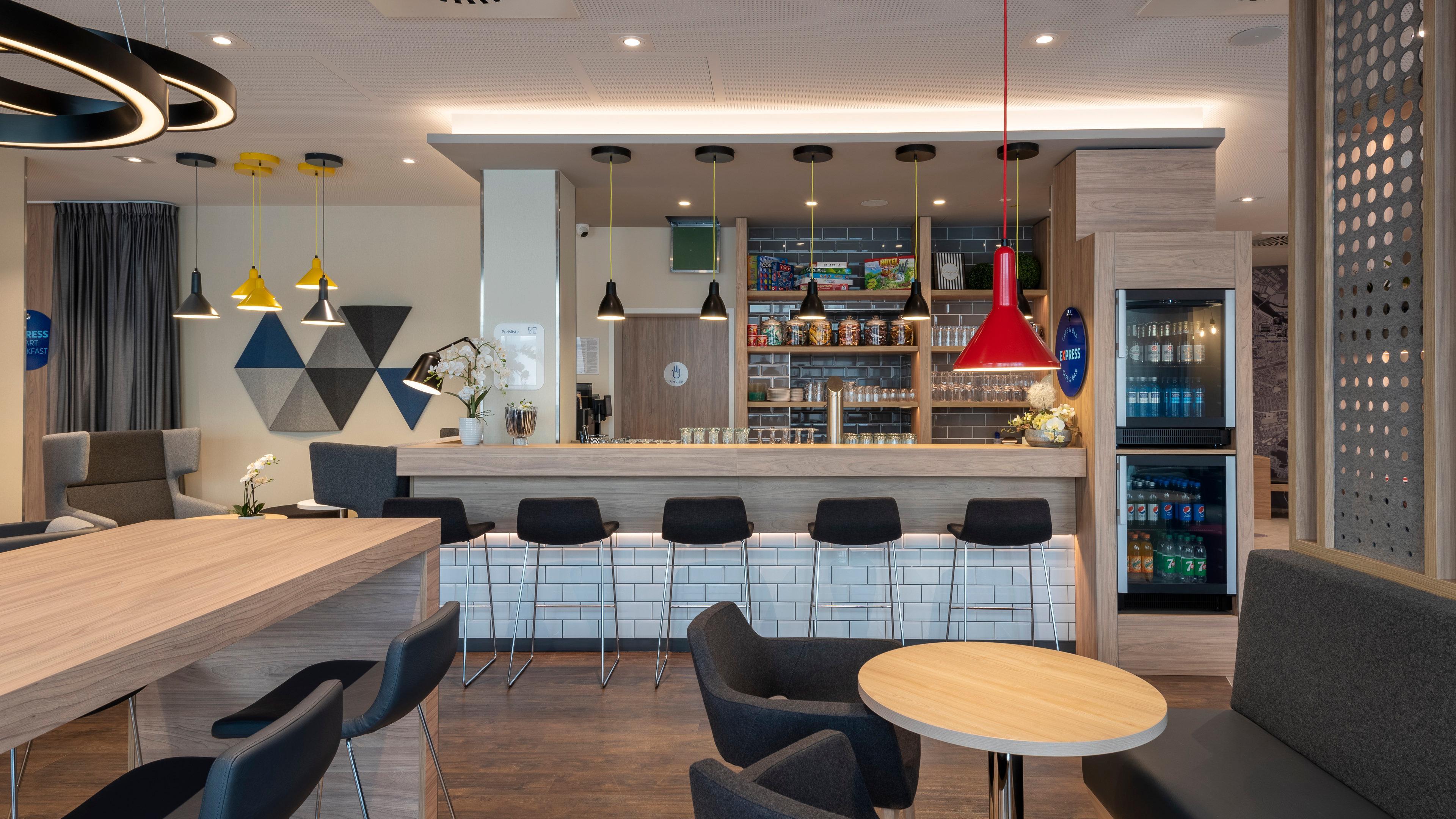 Holiday Inn Express - Offenbach By Ihg מראה חיצוני תמונה